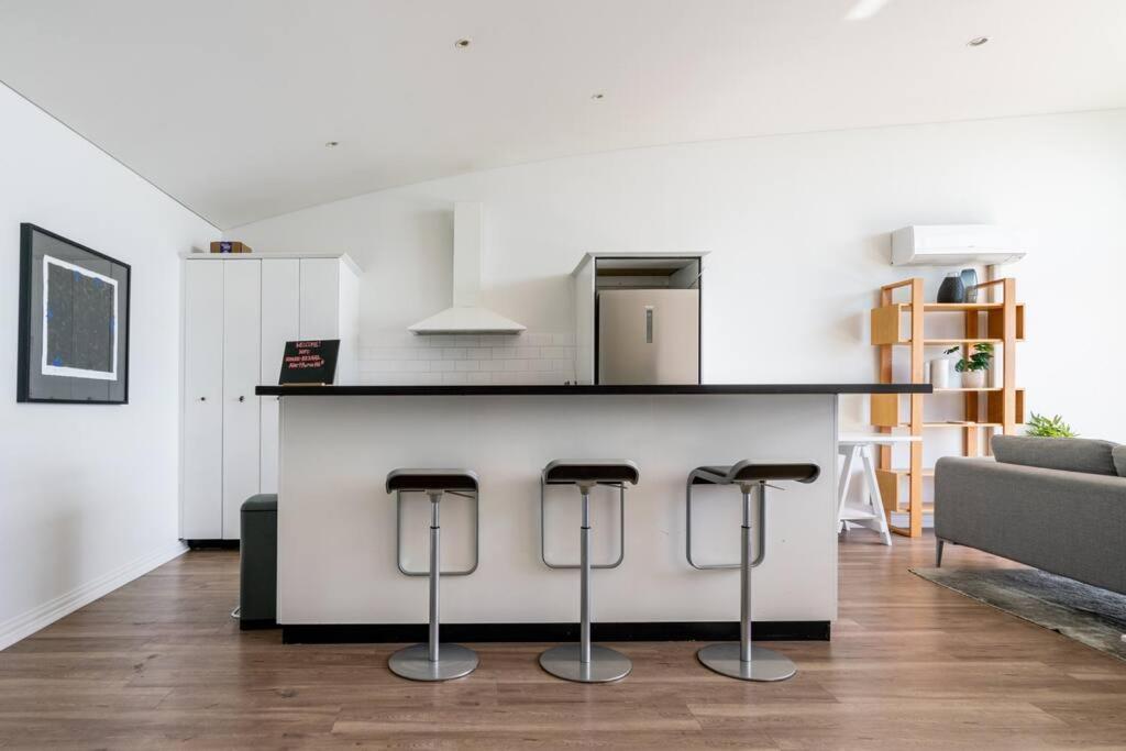 Spacious Penthouse With Spectacular Harbour Views! Auckland Exteriör bild